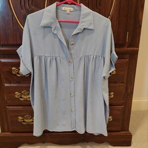 Short Sleeve Button Down Top